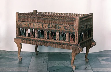Case, áldozatok, egyiptomi