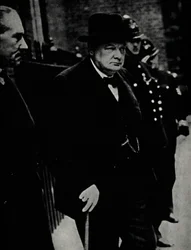 Churchill mint miniszterelnök, 1940, 1945.
