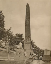 Tizennégyszáz évvel Kleopátra születése előtt kivágott Kleopátras tű, 1935.