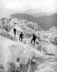 Mászás a Bossonok jégesésén a Mont Blanc-ra vezető úton, Svájcban, XX. század eleje