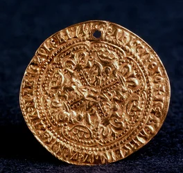 III. Ivan cár Korabelnik érme Hátsó: virágkereszt, 1471-1490