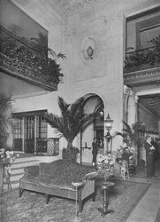 A fő előcsarnok sarka, az iroda felé néz, Roosevelt Hotel, New York City, 1924
