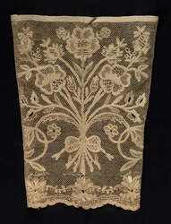 Mandzsetta virágszőlővel, 19. század.