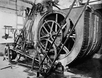 Gazdaság a papírgyárban, 1919