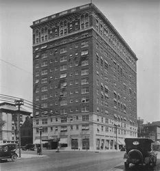 Általános külső nézet, a Melbourne Hotel, St Louis, Missouri, 1924.