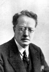 George W.Gough, regényíró, 20. század eleje