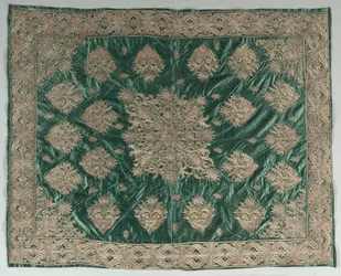Aranyszálas hímzett borító, 1800-as évek.