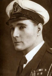 Henry Edwards angol színész és filmrendező, 1933