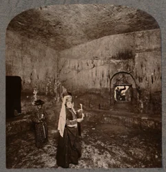 A királysírok belseje a Nablus felé vezető úton, 1900