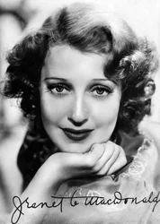 Jeanette MacDonald 1903-1965 amerikai énekes és színésznő, 1930-1940