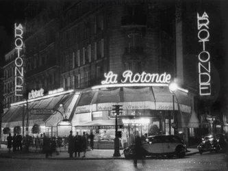 A Rotunda, Boulevard du Montparnasse, 1939.