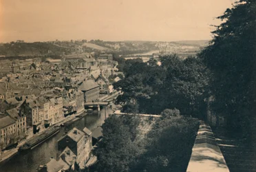 A Sambre, c1900