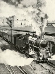 Budapest elhagyása. Gyorsvonat indul a központi pályaudvarról, 1935-36.