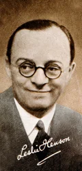 Leslie Lincoln Henson 1891-1957, angol komikus, színész, producer és rendező, 1935