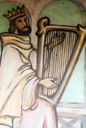Mária-szentély, a Togo-tó Miasszonya. Dávid király hárfán játszik. Festmény. Menni