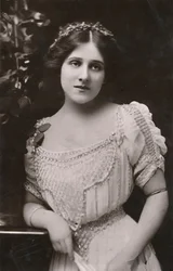 Miss Edna May, 1878-1948, c1930. 