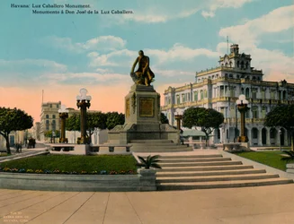Jose de la Luz Caballero tudós és filozófus emlékműve, Havanna, Kuba, 1920