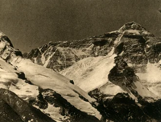 Mount Everest az alaptáborból, c1918-c1939.