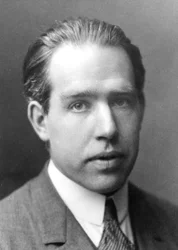 Niels Bohr, dán fizikus, 1922