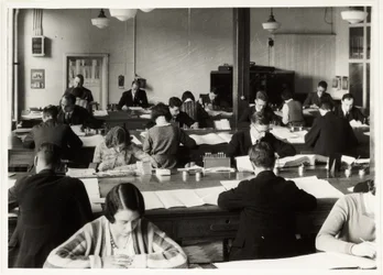 Irodai dolgozók, 1930