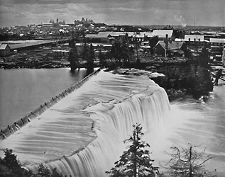 Ottawa, Kanada, Rideau Fallsból, 1897.