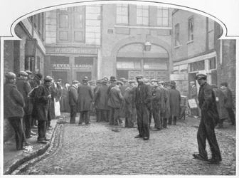 Leveskonyhán kívül, Grays Yard, Marylebone, London, c1903 1903