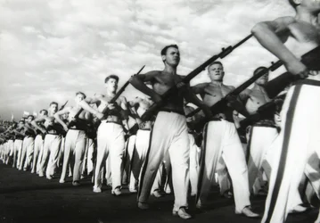 Fiatal Kommunisták Felvonulása, Moszkva, Szovjetunió, 1930-as évek