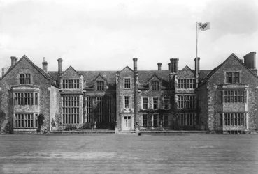 Parham House, West Sussex, az 1900-as évektől az 1920-as évekig