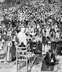 Jámbor muzulmánok gyűltek össze a Durbarban, Mekkában, Szaúd-Arábiában, 1922