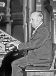Charles-Marie Widor orgonaművész és zeneszerző portréja 1844-1937, 1927.