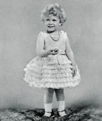 Erzsébet hercegnő 1928-ban, 1937-ben volt két éves