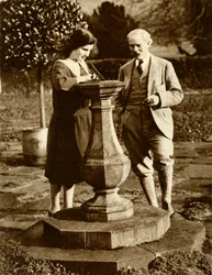 Ramsay MacDonald, az első munkáspárti miniszterelnök, lányával a Checkersben, 1924, 1935.