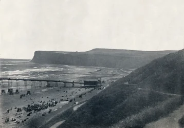 Saltburn – Kilátás a sziklákra, a strandra és a mólóra, 1895