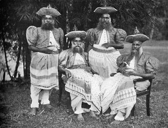 Magas rangú szingaléz férfiak, 1902