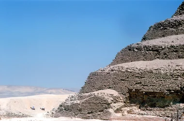 Dzsoser Zozer király lépcsős piramisa, Szakkara, Egyiptom, 3. dinasztia, ie 2600 körül