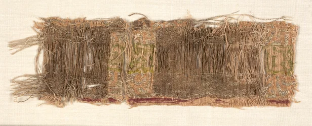 Textiltöredék, 13. század.