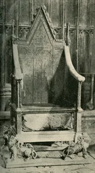 A koronázási szék az ősi kővel, 1902