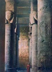 A nagyterem, Hathor temploma, Dendera, Egyiptom, XX. század