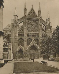 A modern északi front és az apátság főbejárata, 1935.