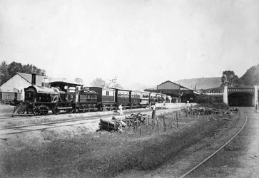 A királyi vonat Kandy állomásról indul, Sri Lanka, 1910-es évek