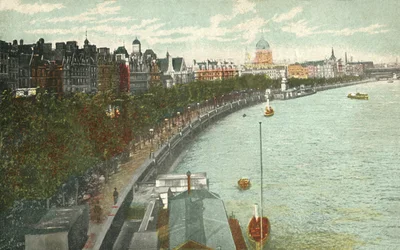The Thames Embankment, London, 1915.
