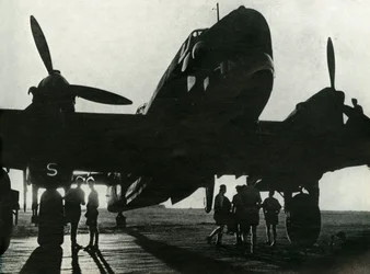 A Bengáziba tartó posta most már lehetséges volt, 1942-1943, 1945.