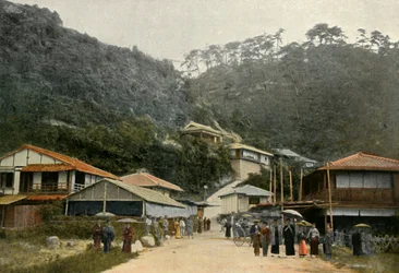 Rue A Nunobiki, P-re s de Kobe, A alsó d tagja Nunobiki, Nea r Kobe, 1900.