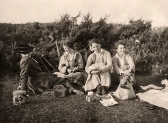 Piknikező nők, 20. század