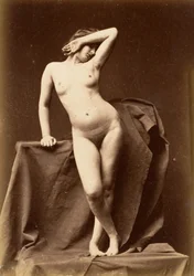 Fiatal nő, akt, szemből, kezével az arca előtt, 1860-as évek