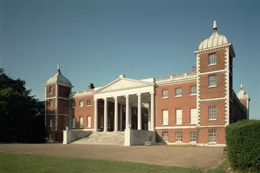 Külső nézet a keleti oldalról, Osterley Park, Middlesex