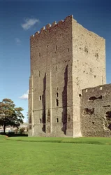 A vár külső képe, Portchester kastély, Hampshire, 1160-72 körül épült