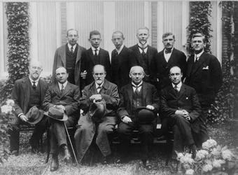 Sigmund Freud kollégáival egy hágai pszichoanalitikus kongresszuson, 1920