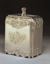 Paul de Lamerie ezüst teáskanna