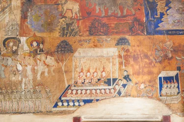 A Wat Bo falait díszítő freskók a Reamker, Siem Reap, Kambodzsa jeleneteit ábrázolják (fotó)